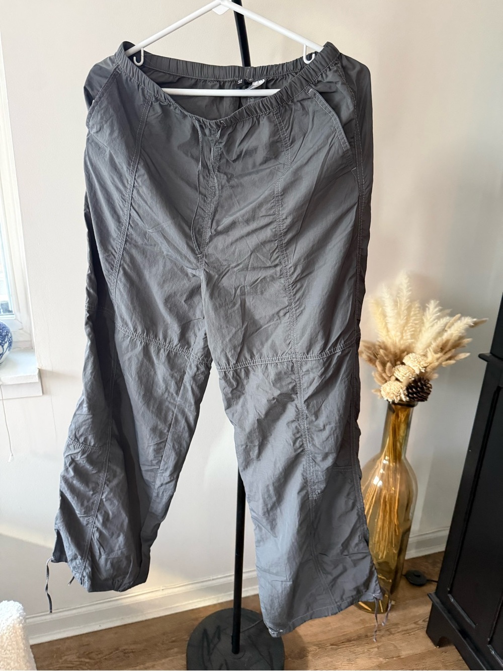 H&M Women’s Gray Cargo Drawstring Pants